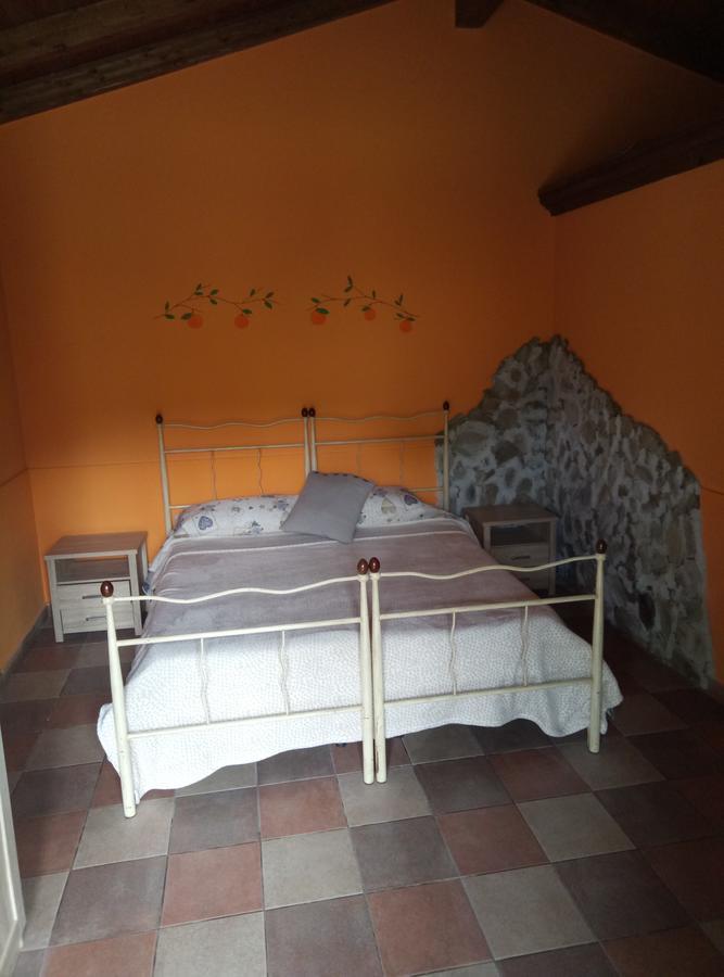 Vila Agriturismo Valle Alcantara Motta Camastra Exteriér fotografie